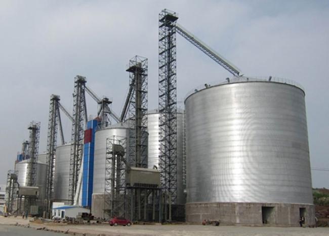 陆河大型钢板库构造参数及水泥储存质量